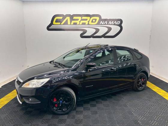 FORD FOCUS 2.0 TITANIUM HATCH 16V FLEX 4P AUTOMÁTICO
